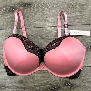 Victoria’s Secret Very Sexy Push Up Bra 36DD NWT